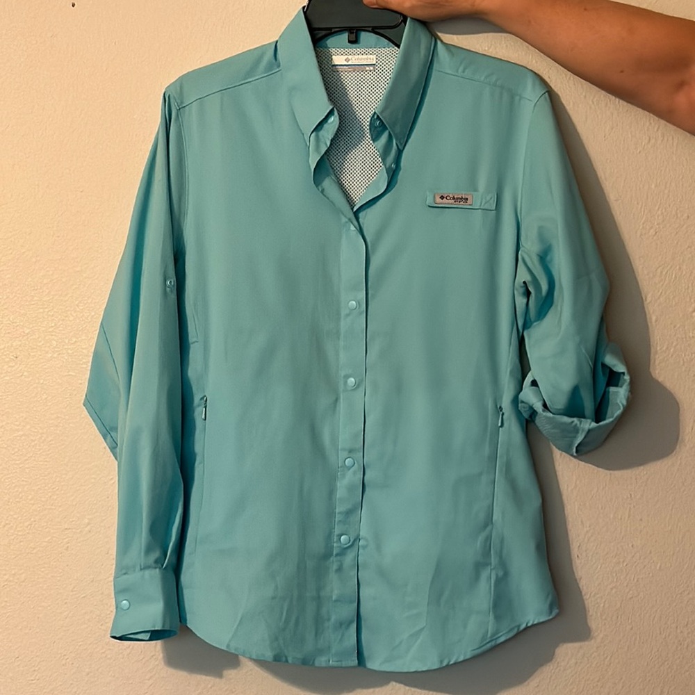 Columbia fishing button up, women’s medium, blue, long sleeve, $25obo